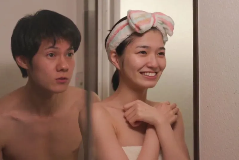 Cực phẩm địt em đồng nghiệp dễ thương cả đêm sau khi trễ tàu về nhà